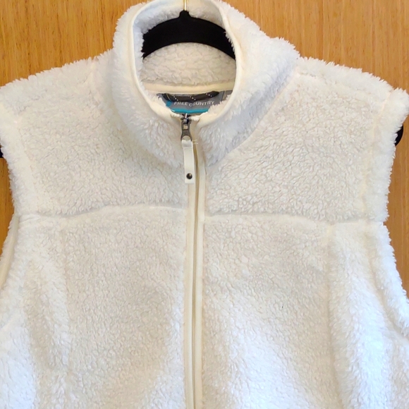 Free Country SZ XL Off White Faux Fur Vest. - Picture 3 of 10